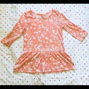 A cute summer tunic with quarter sleeves